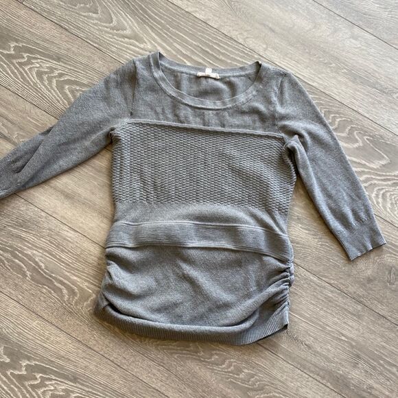 Grey stretchy sweater - Picture 1 of 4